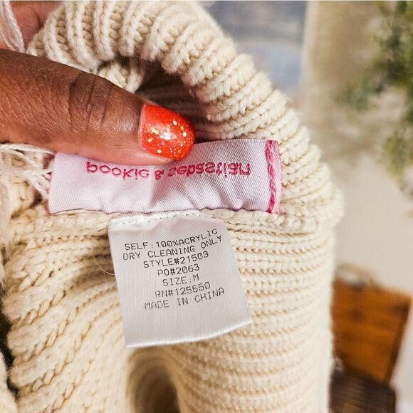 New Pookie & Sebastian Distressed Hem V- NeckCasual Crop Sweater Top. - Picture 3 of 14